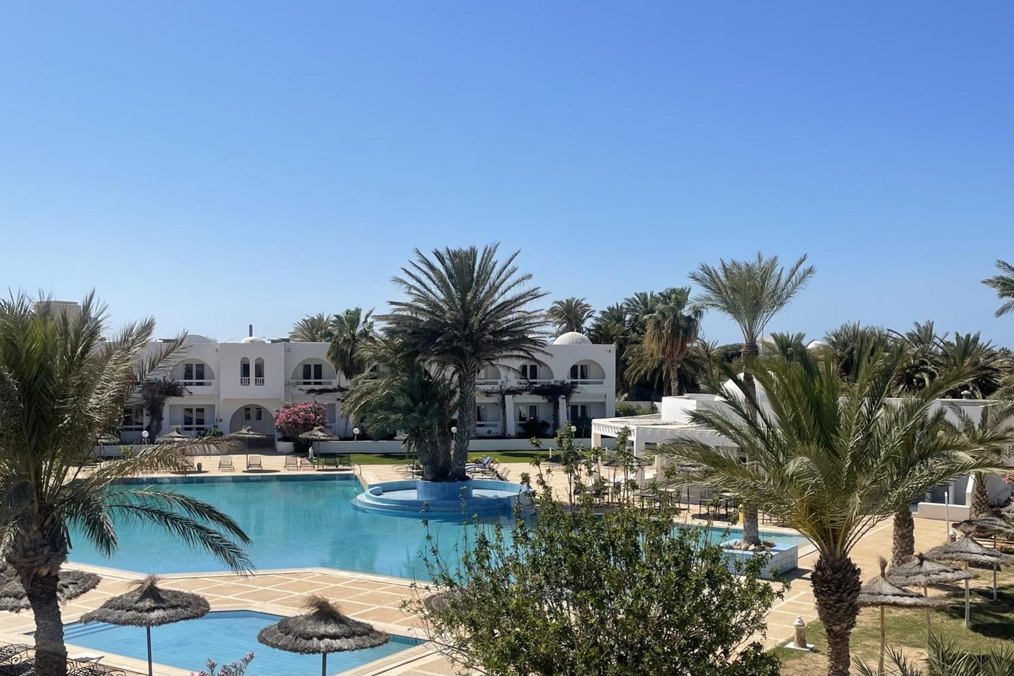 Hotel Bougainvillier Djerba Taguermess Exterior foto
